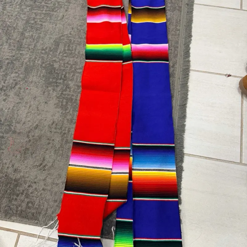 Estola graduación