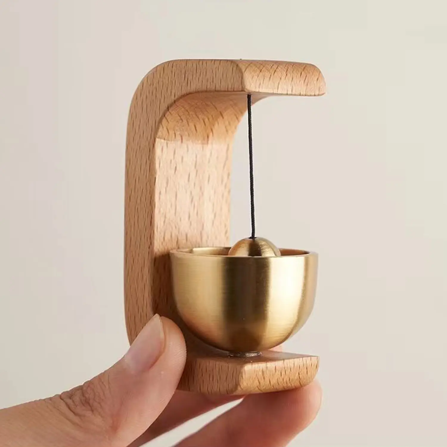 Suction Door Type Solid Wood Wind Chime, 1 Count Magnetic Hangable Entry Door Bell, Vintage Door Bell Hanging Ornament, Home Decor Supplies, Wall Decor, Modern