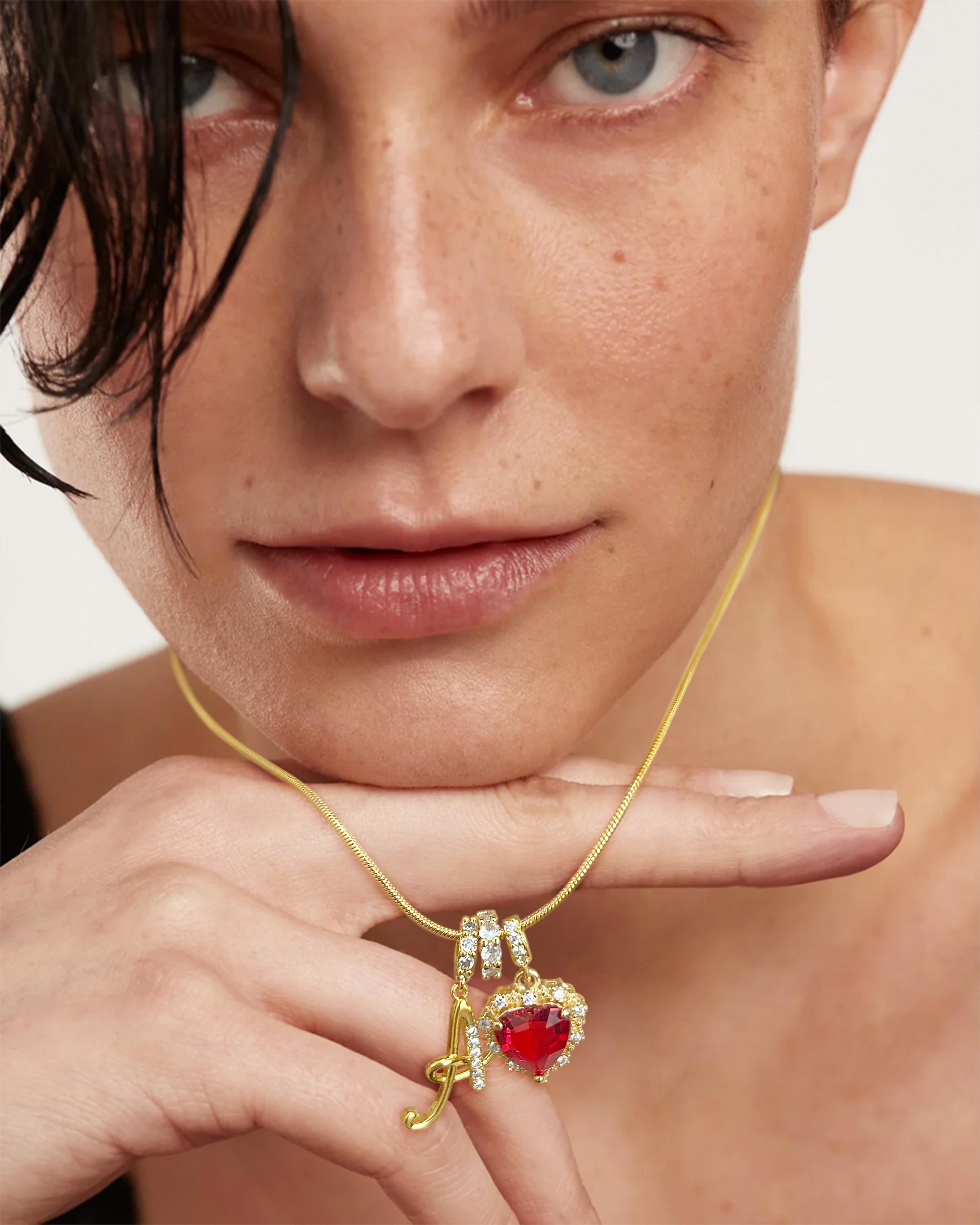 GANIA Red heart-shaped 26-letter necklace, personalized birthday gift, custom-made necklace with initials, lobster clasps for allergy prevention, suitable for women and young girls to wear. Valentine's Day gifts and birthday gifts are the top choices.