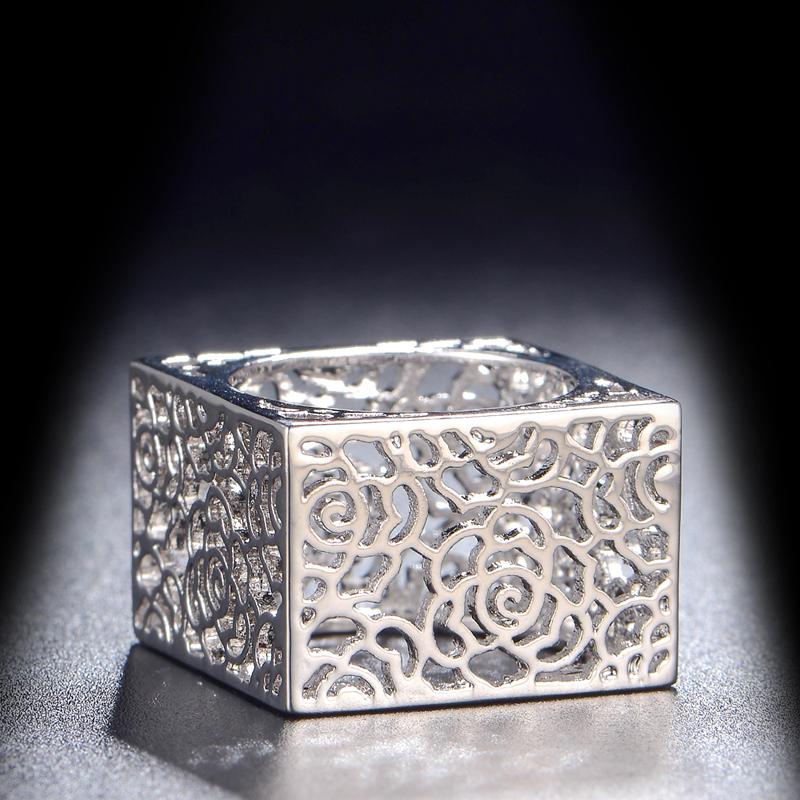 Mytys Hollow Rose Pattern Square Design Finger Ring For Women Special Shape Unique Fashion Elegant Jewelry Ring Party Gift For Girl Dainty Decoration