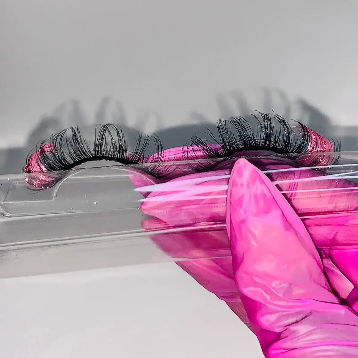 Barbii Pink Lashes (Russian Style) - Glitter False Eyelashes 16-18mm D Curl