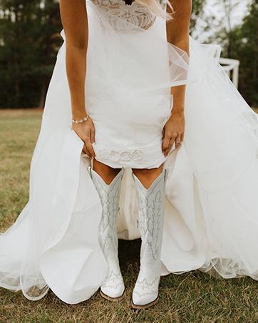 Cowboy Boots for Women - Knee High Embroidered Western Cowgirl Boots, Pointed Toe Chunky Heel Retro Boots, Pull On Zipper Vintage, Halloween Gifts, Botas