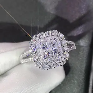 Super Flash Moissanite Ring 925 silver plated 18K with Micro Inlaid Princess Ring, Date and Engagement Ring, lady romantic holiday gift，J203 Jewelry Ring