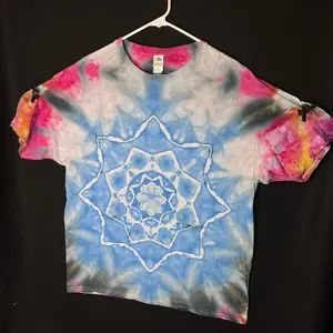 SIZE XL handmade ice tye dye mandala Tshirt 100% cotton