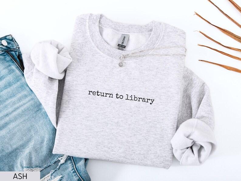 Retro Social Worker Sweatshirt, Wavy Trendy Social Work Student Graduation Gift, Gifts For LSW MSW, Unisex Crewneck Sweatshirt