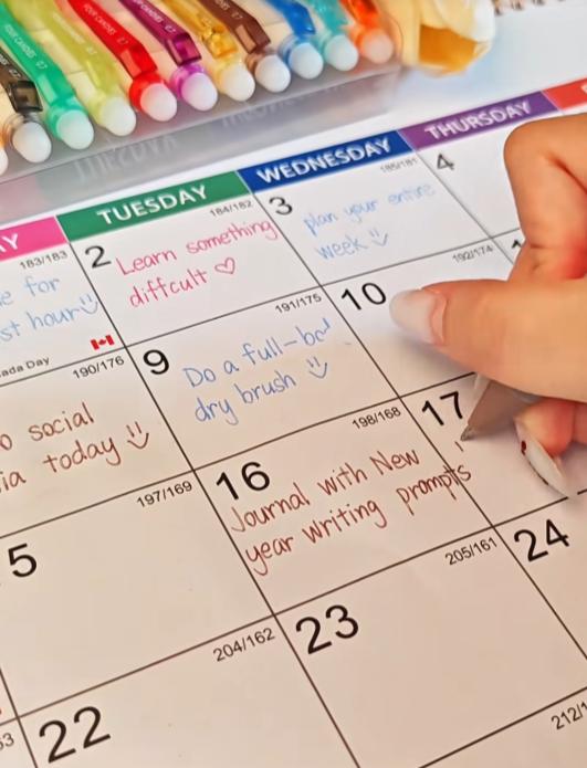 Four Candies 0.7mm Erasable Gel Pens 24/18/12Colors Retractable Fine Point  Pens with Eraser for Everyday Use & Educational Purposes, for planner, students, teachers, nurses and artists, magical pen, HolidayHaul,fun desk supplies,office accessories