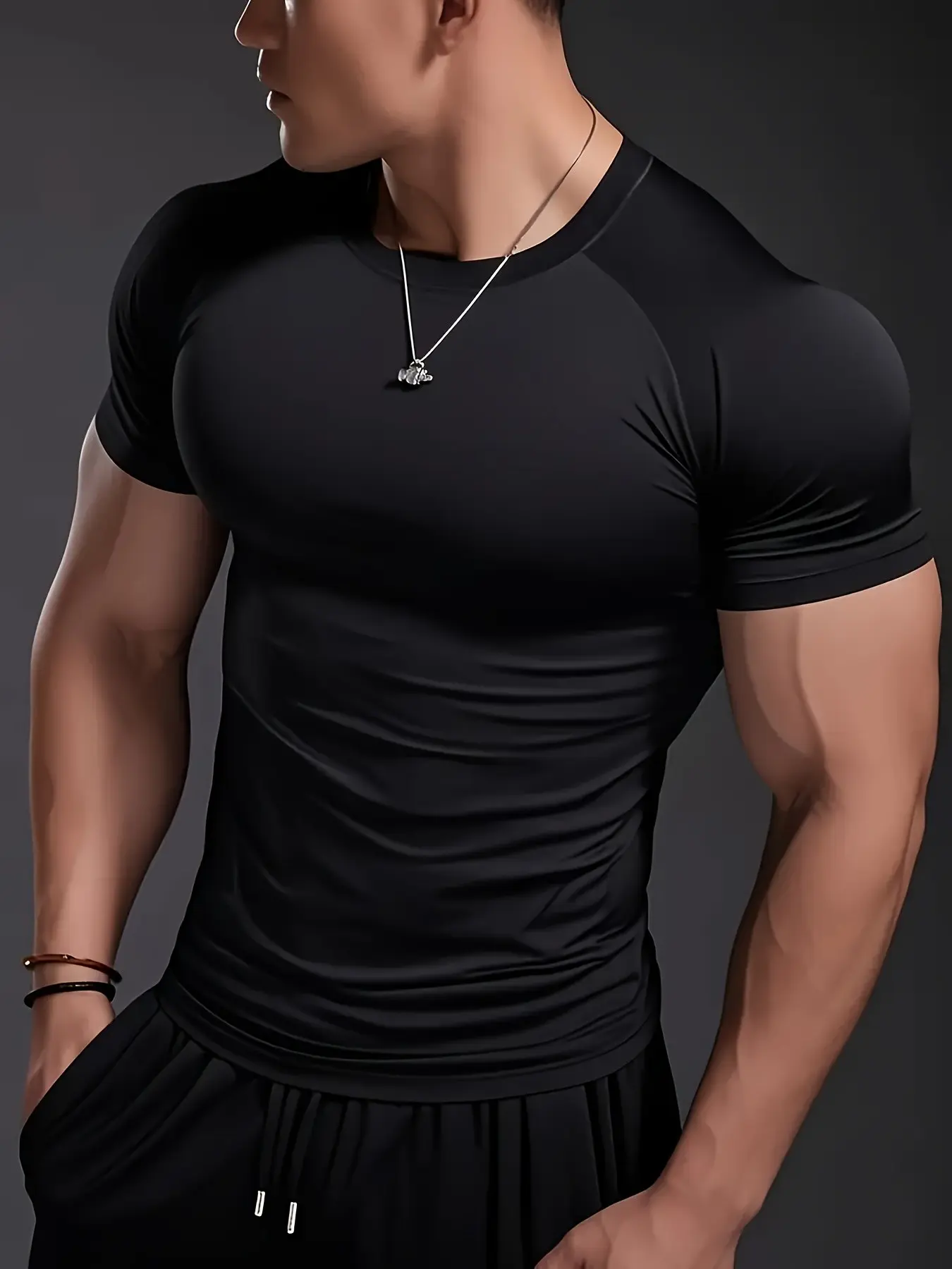 Men's High Performance Compression Tee, Athletic Compression Shirts, 4-Way Stretch Gym Shirt, Breathable & Soft Muscle Fit Workout Top for Bodybuilding, Training, Casual Wear.
