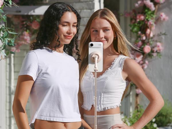 KraftGeek JustTap Ombré Peach Magnetic 66" Selfie Stick Tripod for iPhone 17 & Pixel 10, Automatic Tap-to-open Phone Tripod, Compatible with MagSafe, Fits iPhone 12-17 Series, MagSafe Case & Other Phones with Metal Ring