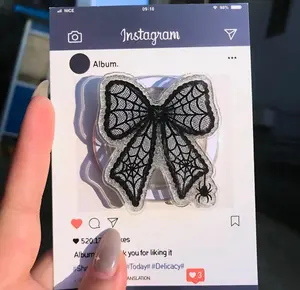Spider Web Bow Resin Magnetic Phone Grip – Dark Romance Magsafe PopSocket, Kawaii Halloween Phone Accessory For Her, Bookish Grip For Reader