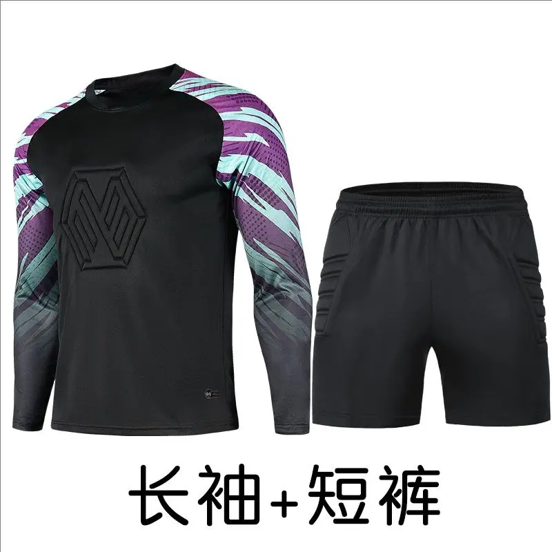 8008- Black long sleeved+shorts