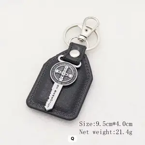 Llavero de metal católico de san Benito, de cuero sintético, regalo religioso