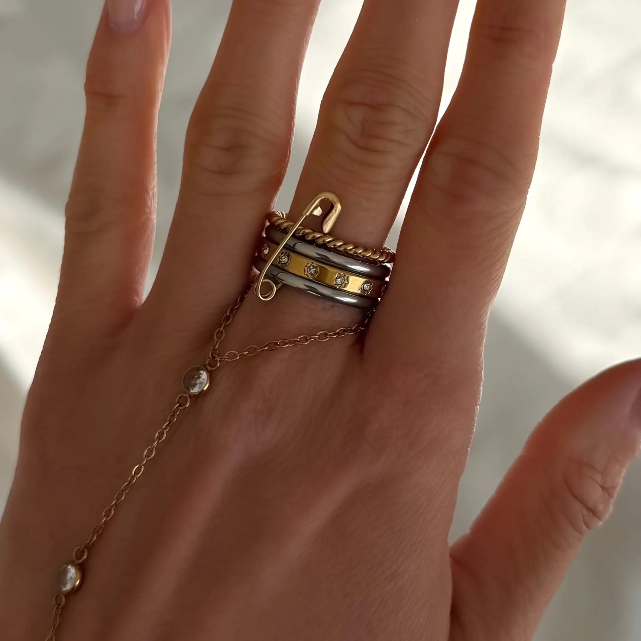 EVRY JEWELS Gold or Silver Plated Women's Hypoallergenic Safety Crush 4-Piece Linked Ring