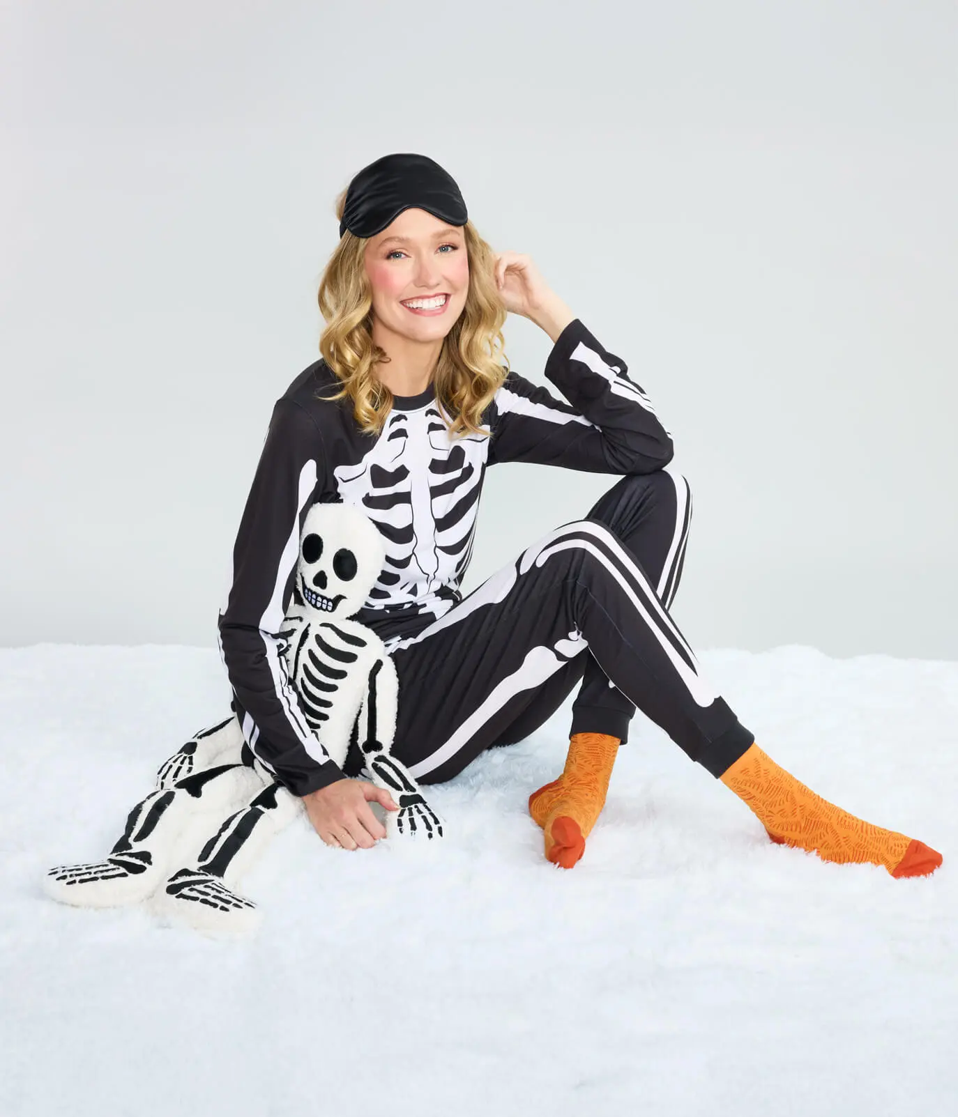 Women's Comfy Long Sleeve Skeleton Pajama Set, Halloween Nightwear & Loungewear, Creepy, Graphic, Pyjama Sets