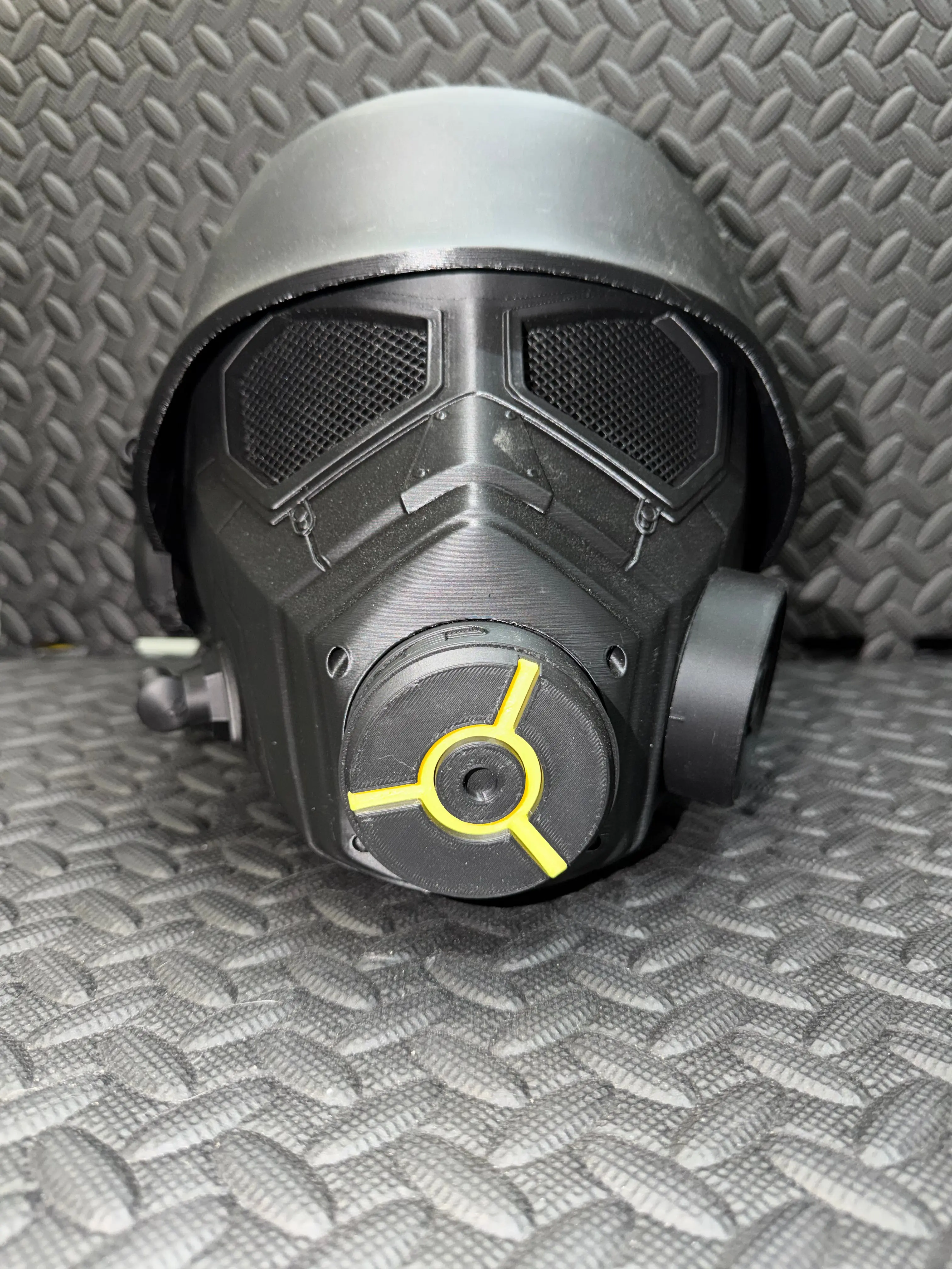 Wasteland Cosplay Armor Set — Helmet, Torso, Shoulders | Size Large | Mystery Makers | Border3D LLC