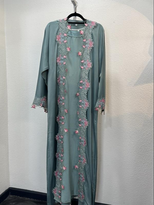 Dubai Abaya Two Pieces Set with Elegant Floral Embroidery and Lace Details for Women