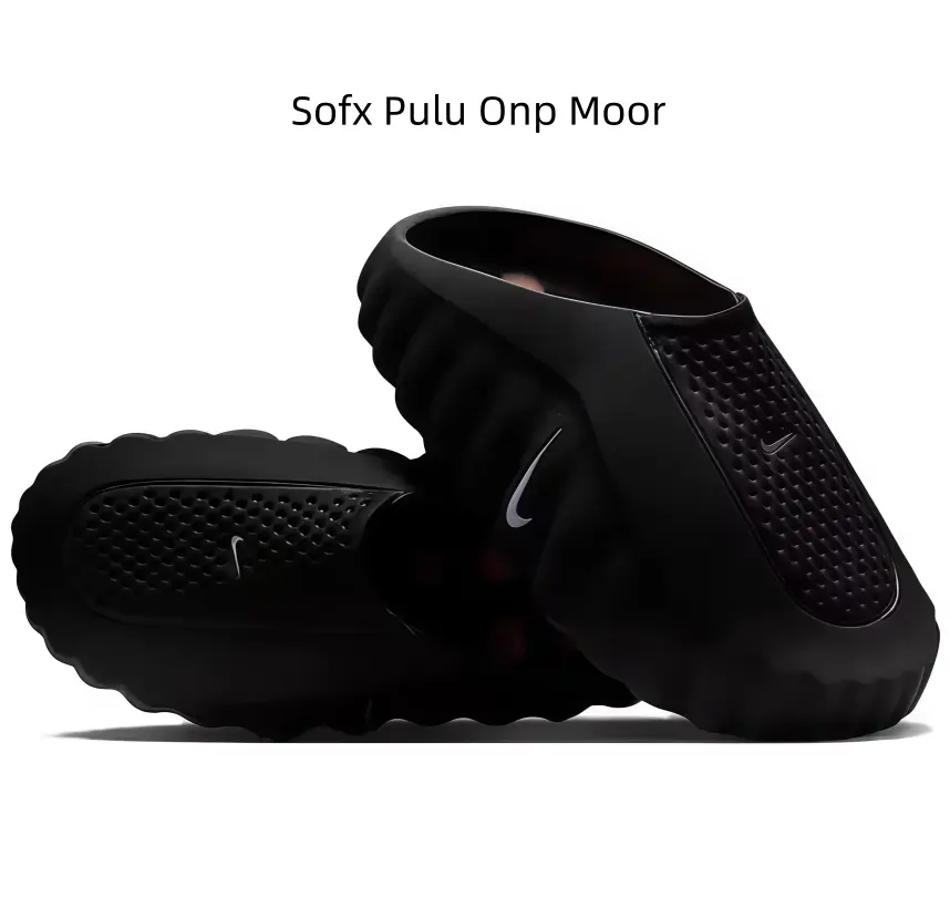 Minimalist black slides match every casual outfit