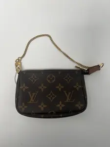 Pre-owned Louis Vuitton Canvas Pouch Monogram Mini Pochette Accessoires Chain JD069LV