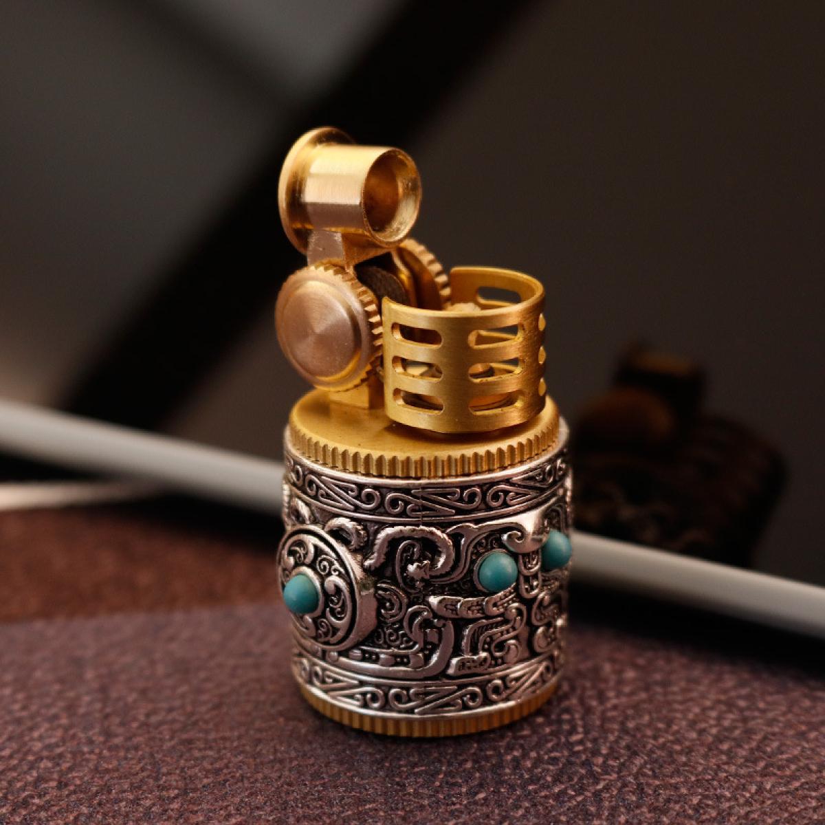 Retro Mini Kerosene Lighter, Cool Armored Little Fatty Lighter, Portable Design With Gift Box, Suitable For Collection, Decoration, Men'S Gift And Outdoor Camping Ignition (Without Fuel)