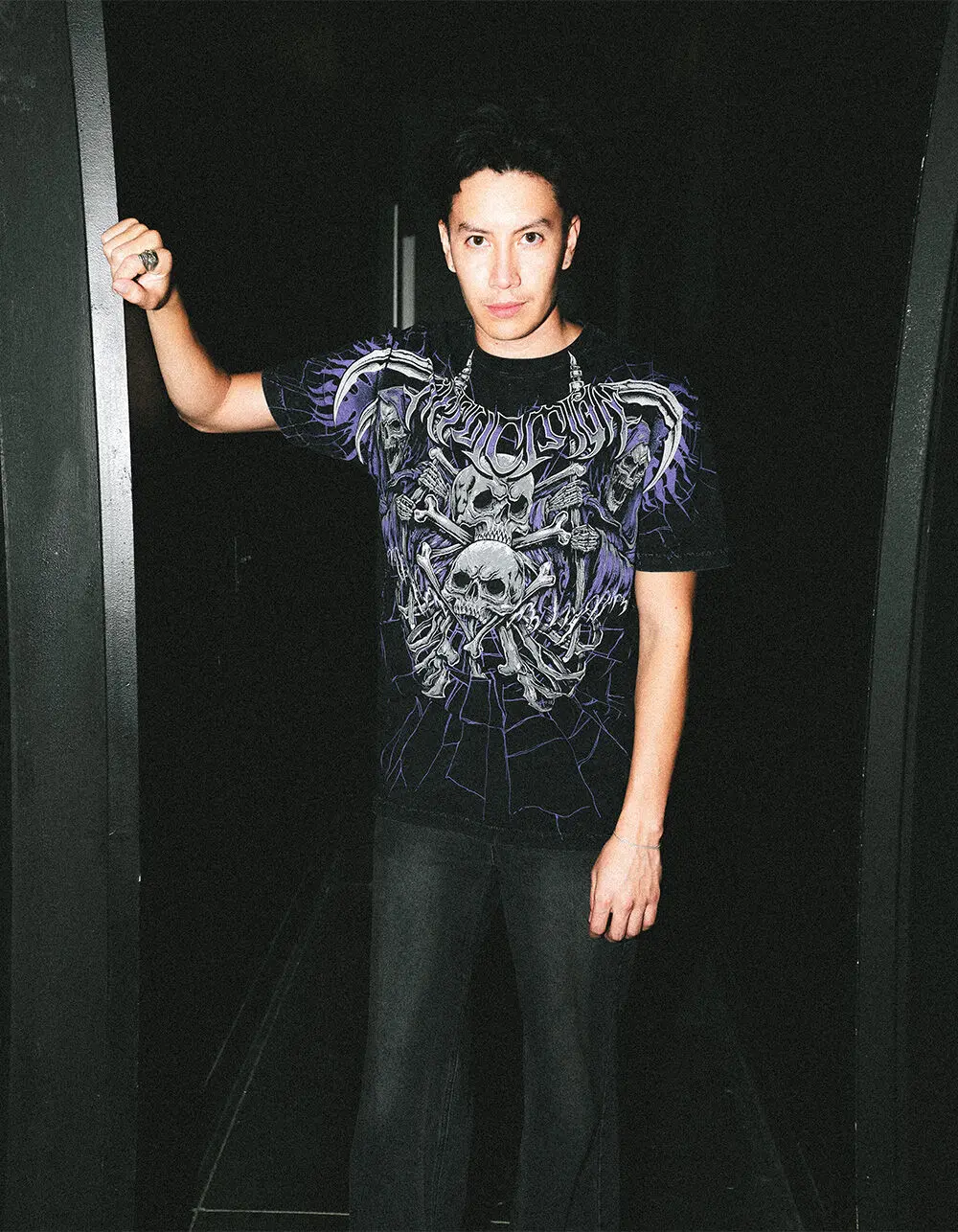 AFFLICTION Darkness Falls Mens Tee