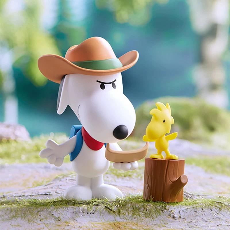 Snoopy Travel Buddies Collectible Figure Blind Box - 6 Regular + 1 Hidden Edition, Cute Peanuts Gang Journey-Themed Mini Toys, Perfect for Car Dash, Desk Decor & Gifts,Holiday Gifts（(Figurine height 3"）
