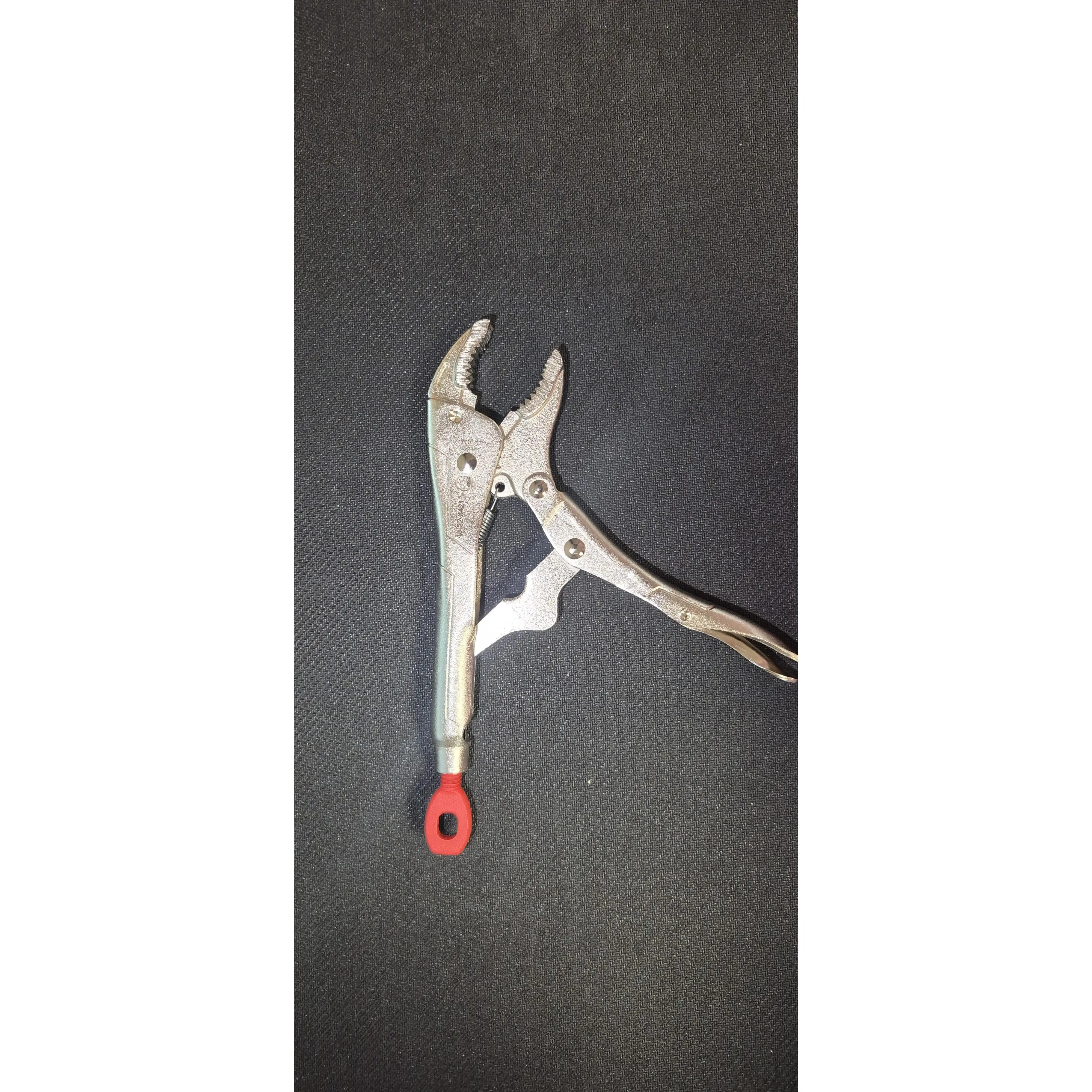 48-22-3421 - Milwaukee 7-in Curved Jaw Locking Pliers, Professional Hand Tool for Hardware Tasks, 7 Inches