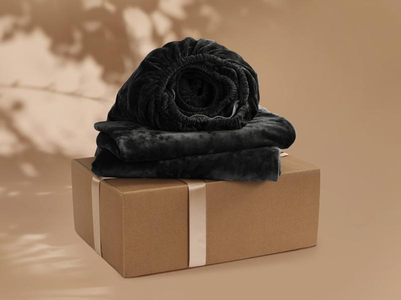 BEDELITE Velvet Fitted Sheet and Pillowcases Set Luxury Soft Fuzzy Bottom Sheet with Reinforced Elastic Corner Straps Deep Pocket up to 15 Inch 1 Fitted Sheet and Pillowcases Black Twin Full Queen King Cal King Sizes Valentine's Day gift