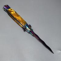 Golden handle snake-shaped blade