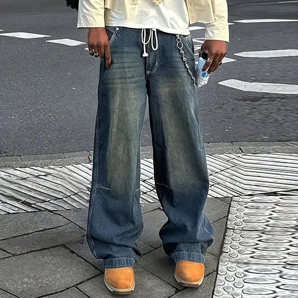 Men's fashionable American vintage jeans, suitable for comfortable summer wear, feature a fashionable loose design, perfect for leisure activities and outdoor adventures.