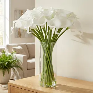GAOMON 24 Real Touch Calla Lily Stems with Glass Vase & Faux Water – Realistic Latex Artificial Flowers for Wedding Centerpieces, Home Office Decor, Table & Living Room Arrangements,White