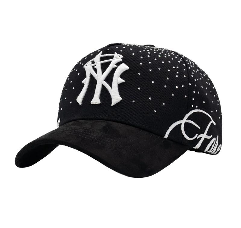 31 HATS “Thirtyone Forever” Snapback - Holiday & Festive Streetwear Cap