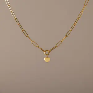 Paperclip Heart Charm Necklace by Caitlyn Minimalist - Statement Link Chain Necklace in 18K Gold & Silver Finish - Charm Clasp Necklace - Chunky Jewelry - Daughter Gift