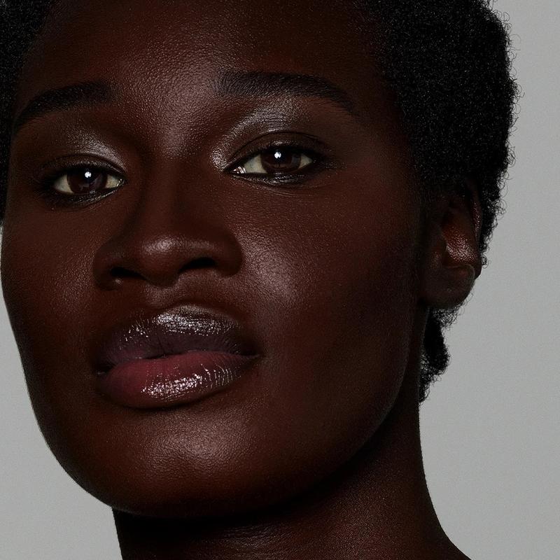 TRICLONE SKIN TECH HYDRATING + DE-PUFFING CONCEALER  - A Smart, Longwear, Clean Concealer Makeup