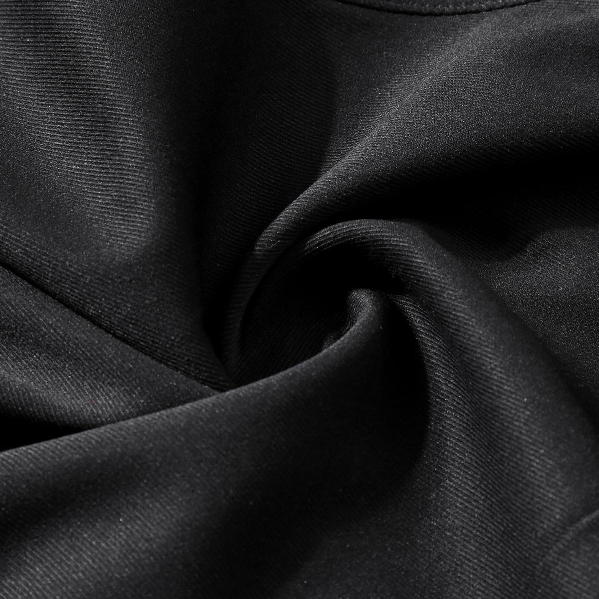 Men’s Colorblock Cargo Shorts – Casual cargo style featuring a drawstring waistband, large pockets, and letter patches; solid color regular fit, suitable for everyday wear and outdoor activities