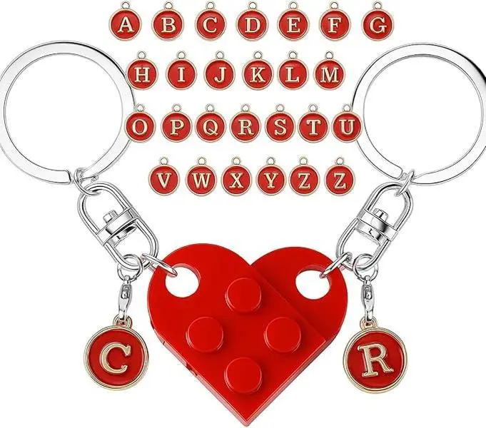 Connecting Heart Keychain for Couples with Initial Letter, Cute Building Block Pendant, Thoughtful Anniversary or Birthday Gifts for Boyfriend, Sentimental Boyfriend Gifts