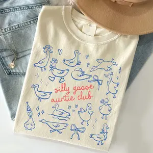 Comfort Color Silly Goose Auntie Club Shirt, Cute Auntie Tee, New Aunt Gift, Pregnancy Announcement Shirt, Aunt Pregnancy Reveal