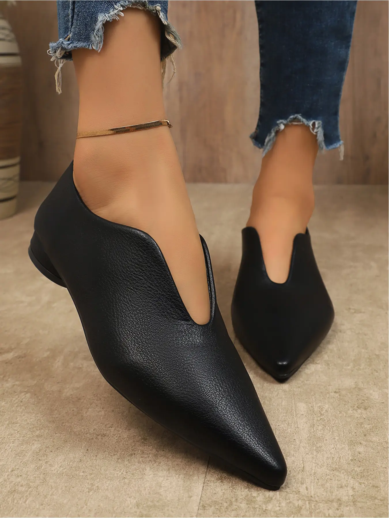 New French Retro V-Neck Pointed Toe Low Heel Women's Flat Casual Shoes, Stylish Slip-Ons for Lazy Days, Versatile Fashion Work Boots, Casual Loafers, Flats Shoes, Fashionable Flats, Casual Trendy Flat