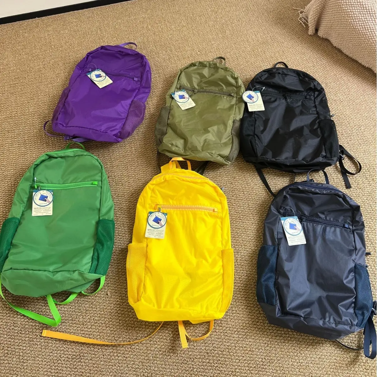 Mont-bell Lightweight 15L Outdoor Sports Commuter Backpack, Waterproof Nylon Casual Travel Backpack, Stylish and Simple