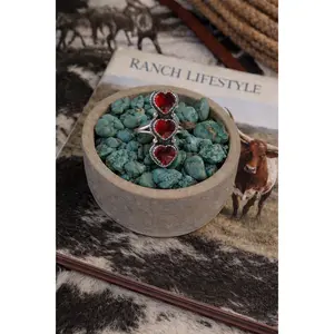 THE ROSE DELILAH HEART STACKER RING