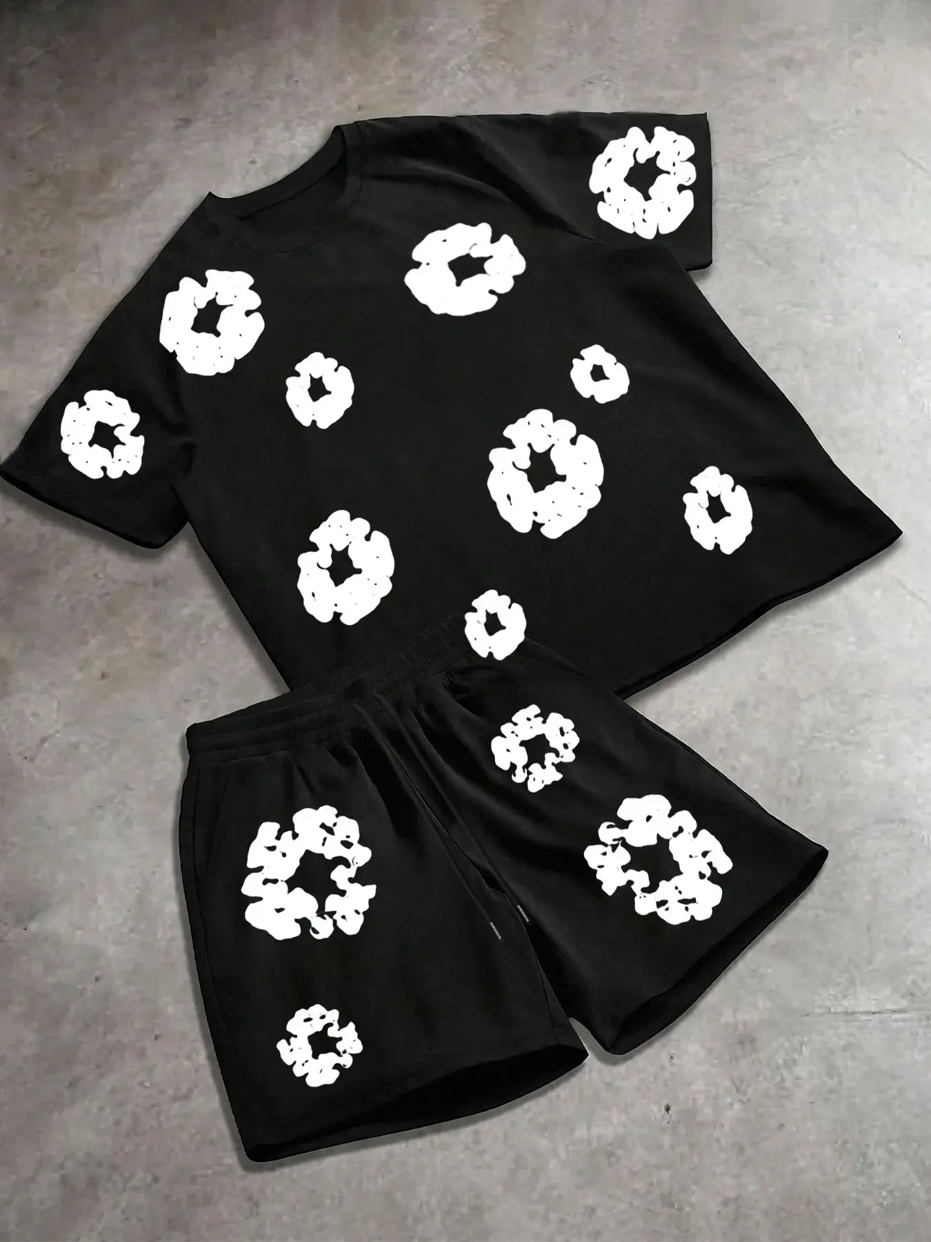 Men's Summer Loose Short Sleeve Round Neck T-Shirt and Shorts Matching Set, Gothic Floral Graphic Print, Casual Comfort Street Style Two-Piece Menswear