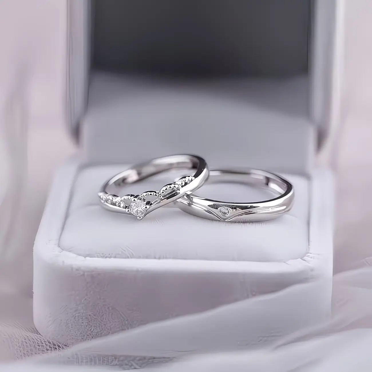 Couples Ring Set, Minimalist Silver Tone Princess & Knight Matching Bands with Zirconia, Adjustable Fit Unisex Love Gift for Anniversaries, Rhinestone Ring Set, Promise Ring