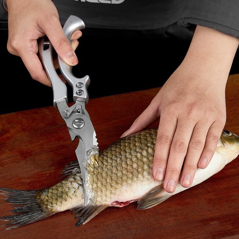 Heavy Duty Professional Poultry Shears, Spring-Loaded Stainless Steel Chef Scissors with Sheath Multipurpose Kitchen Gadget Cutting Bone, Chicken, Fish, Food, Meat.