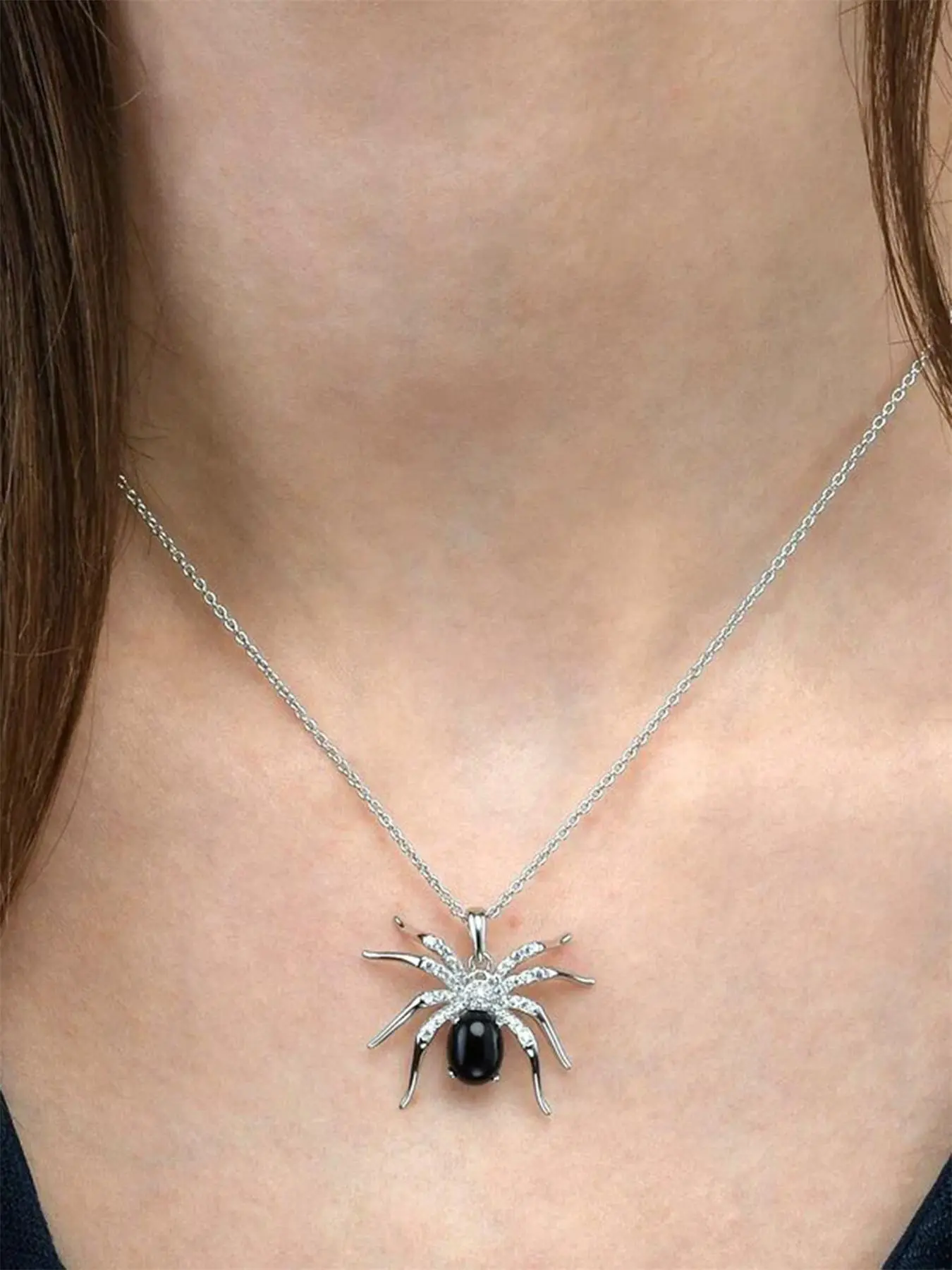 Women's Elegant Artificial Zircon Inlaid Spider Design Pendant Necklace, Exquisite Trendy Pendant Necklace, Chic Jewelry As Gift for Girlfriend, Rhinestones Pendant Necklace, Decorative Necklace, Accessory Necklace