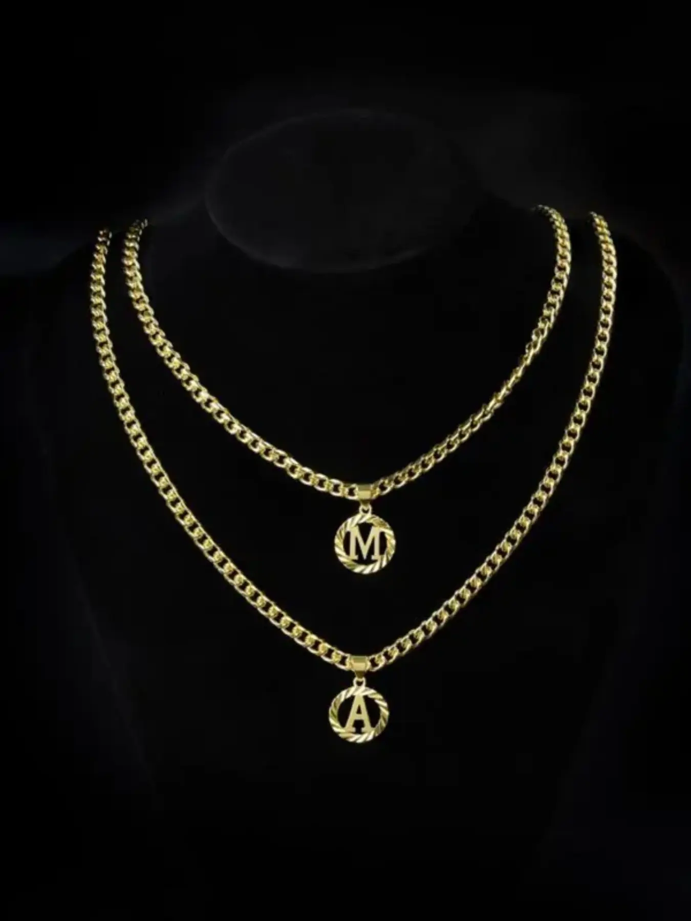 Gold letter necklace, Letters necklace, hypoallergenic letter pendant, round openwork Cuban letter chain necklace, jewelry from A to Z, unisex, versatile, suitable for all styles of clothing