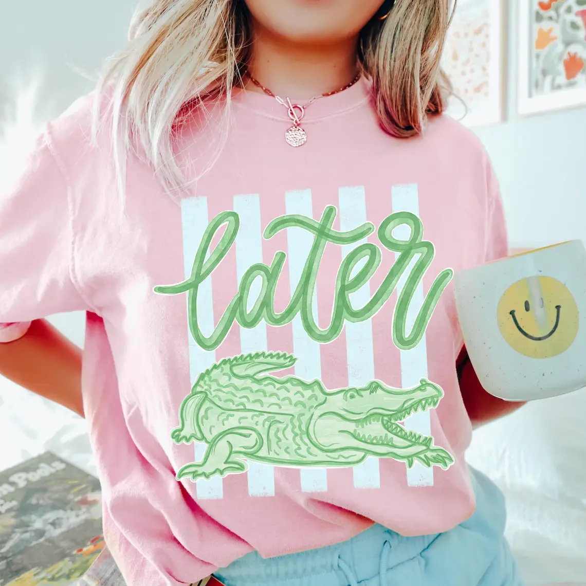 T Shirts Women with Funny Later Gator Print, Short Sleeve Round Neck Loose Fit Tops, Super Soft Clothes for Summer Parties, Casual