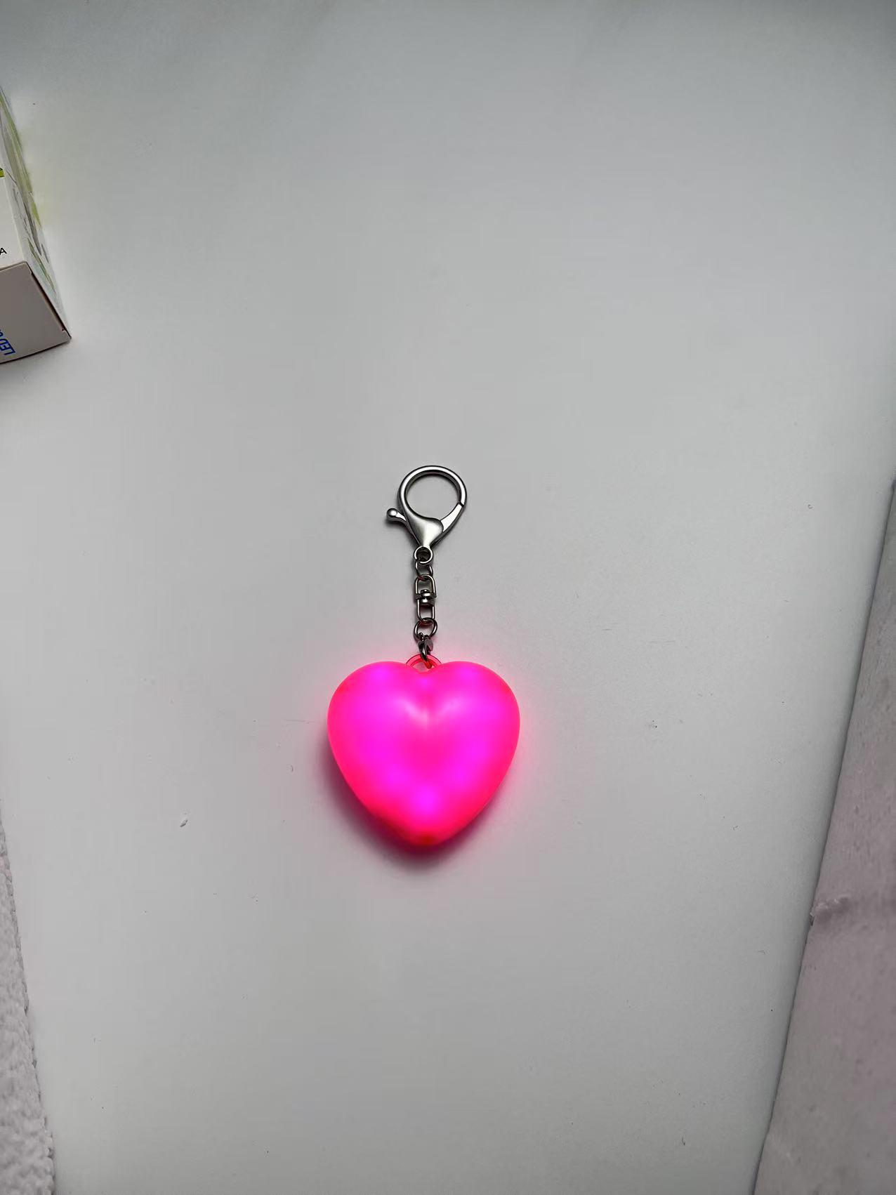 Love Wallet Tote Bag Touch Sensing Light Leather Handbag with Chain Strap for Women Heart-Shaped Illumination Functional & Stylish Accessory