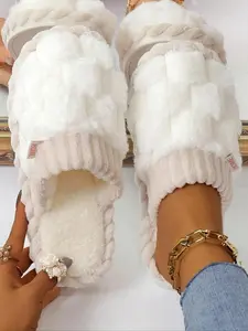 Women’s Winter Plush Slippers – Ultra Soft Warm Cozy House Shoes with Non-Slip Sole, Quiet Lightweight Indoor & Outdoor Bedroom Slippers for Fall & Winter Comfort
