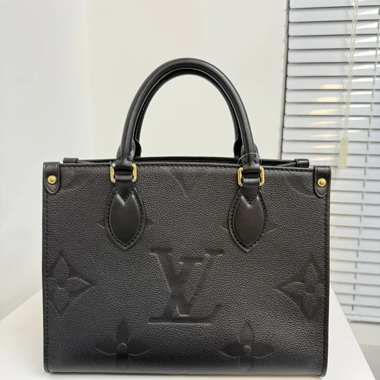 Pre-owned Louis Vuitton Monogram Empreinte Tote bags LV Onthego PMsize 【Senza 2】