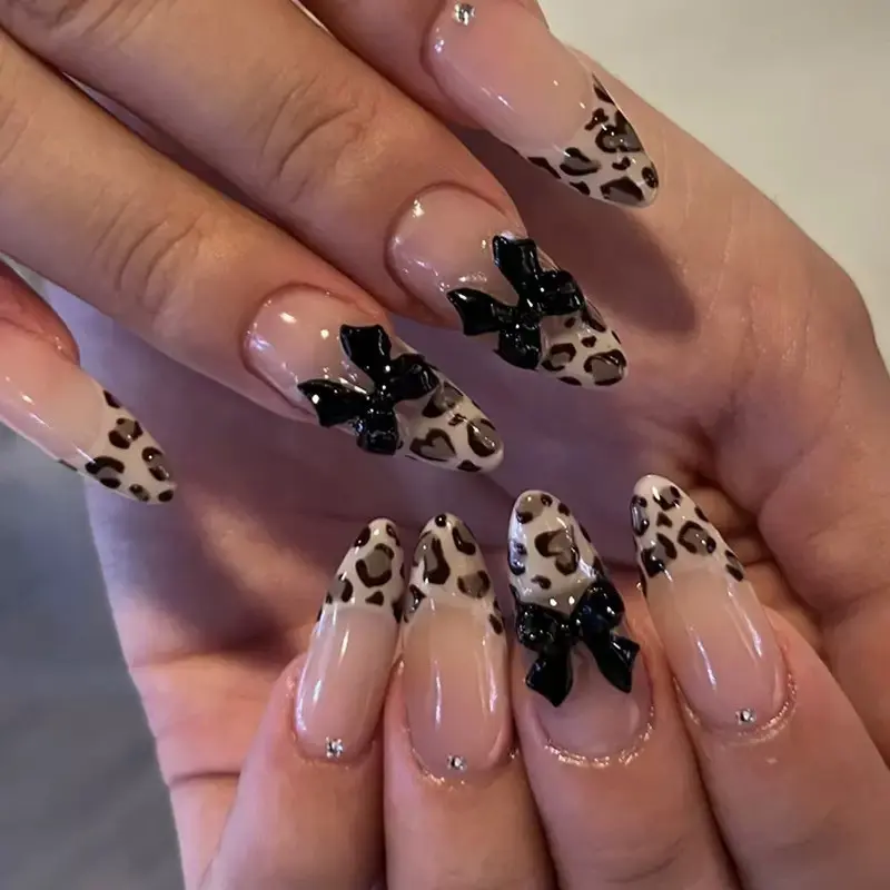 24pcs Leopard Print Bow Fake Nails Press Ons, Medium Almond Shape, Detachable, Includes Jelly Glue and File, Perfect for Parties and Office, Nail Decoration, Nail Art Design