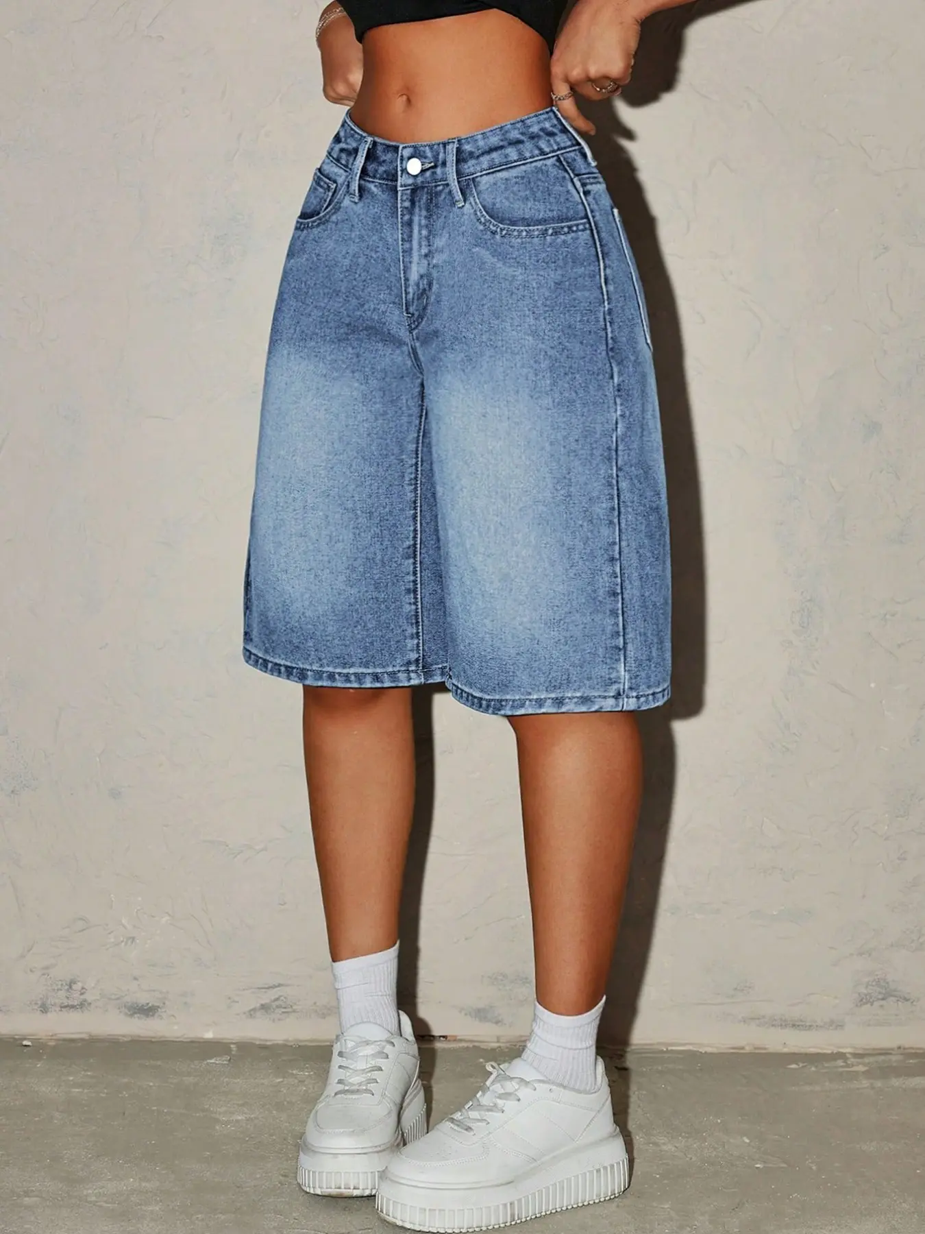 Women's Snowflake Denim Shorts, Summer Fashion Item, Loose-Fitting Street Style, Solid Plain Surface, Ideal for Daily Outings