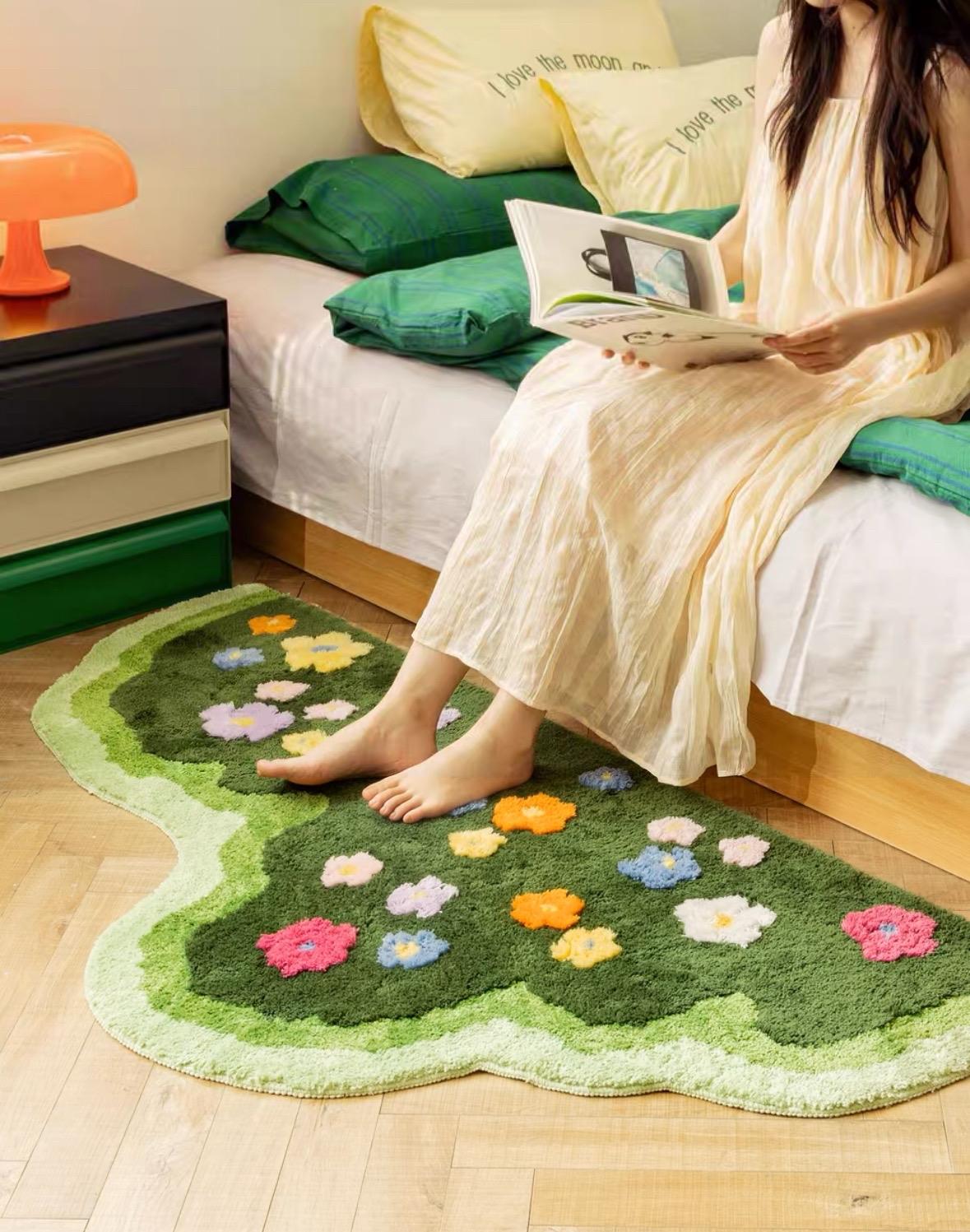 Soft Garden Flower Rug - Non-Slip Polyester Carpet with Floral Design Bedroom Living Room Home Decor tufted